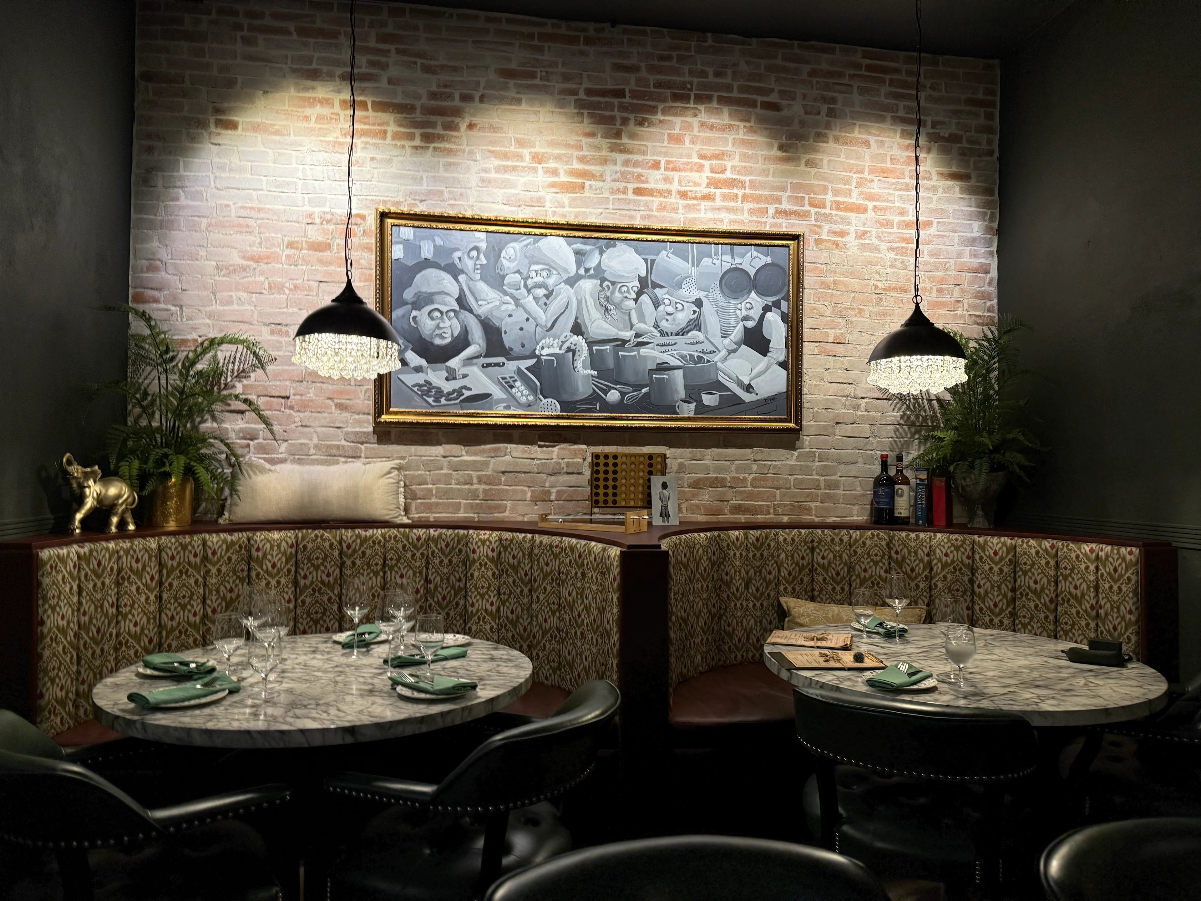 Ambiente en el salón de charlie