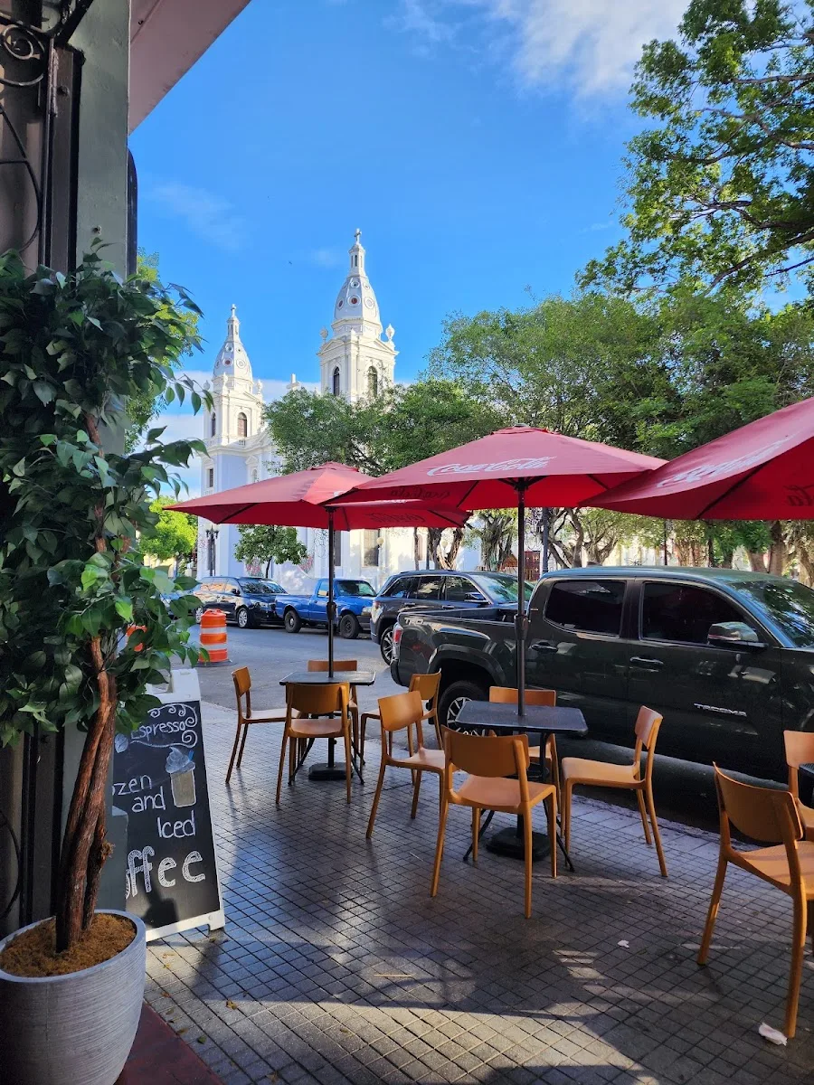 Imported from Google Places. Attribution: Gallo Espresso Café Bar (https://maps.google.com/maps/contrib/113733063708246107013)