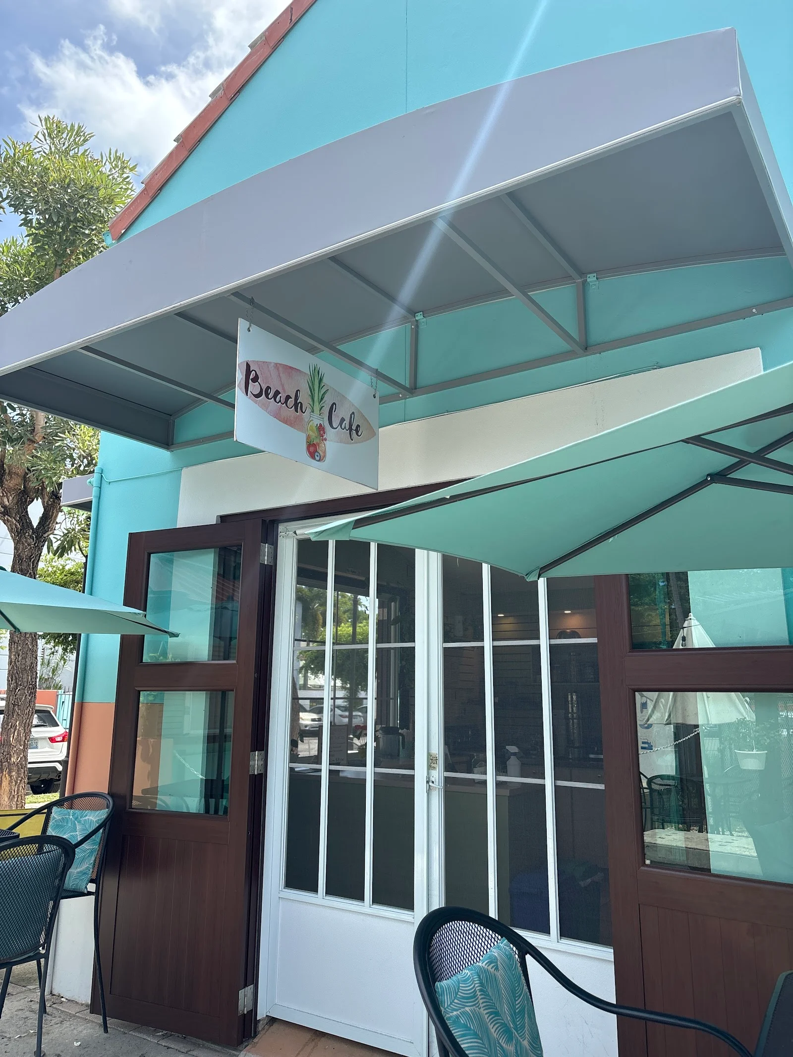 Google owner photo. Attribution: Rincón Beach Cafe (https://maps.google.com/maps/contrib/113455381243125540729)