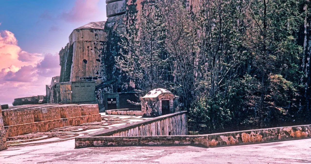 Fortin-de-San-Geronimo-1960-Large.jpeg