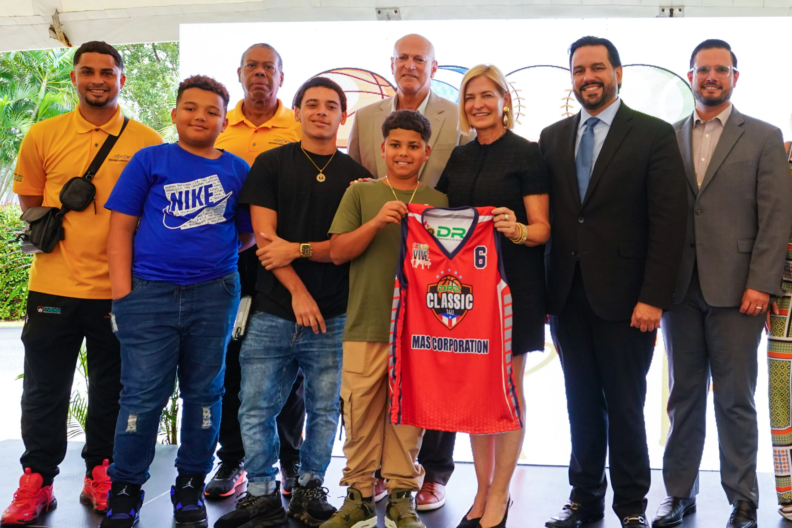 ninos-de-vivienda-publica-podran-participar-en-torneo-de-baloncesto-vive-el-deporte