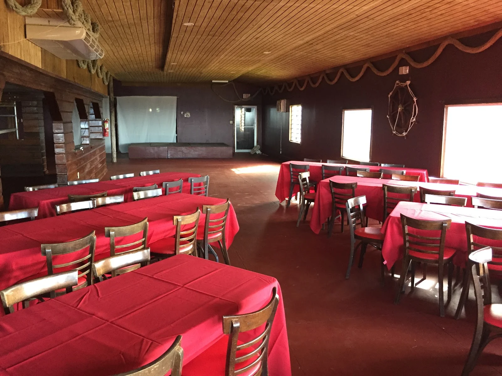Google owner photo. Attribution: Restaurante El Histórico Puente Blanco (https://maps.google.com/maps/contrib/100103115967162347449)
