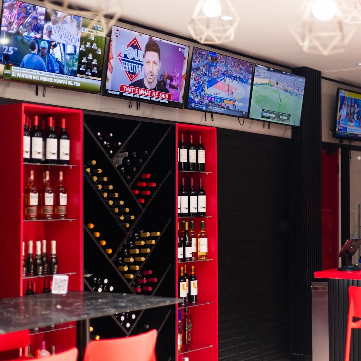 Brasas Bar & Grill