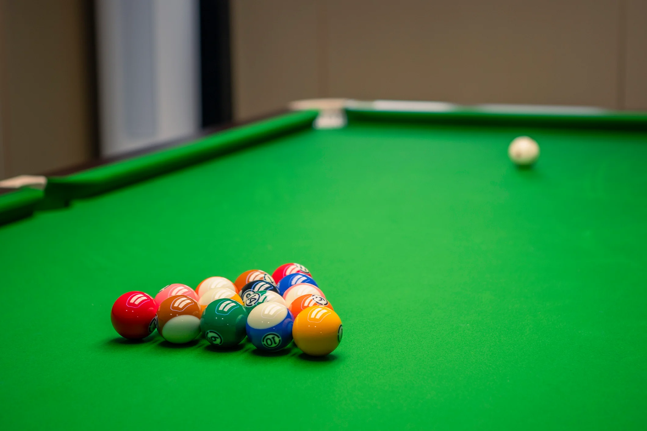 spots-jugar-billar