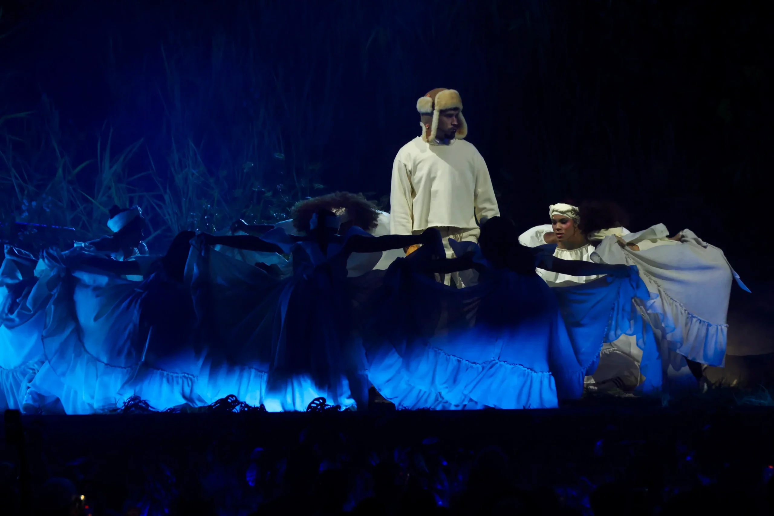 Lenguaje de señas en residencia de Bad Bunny: el arte de interpretar canciones