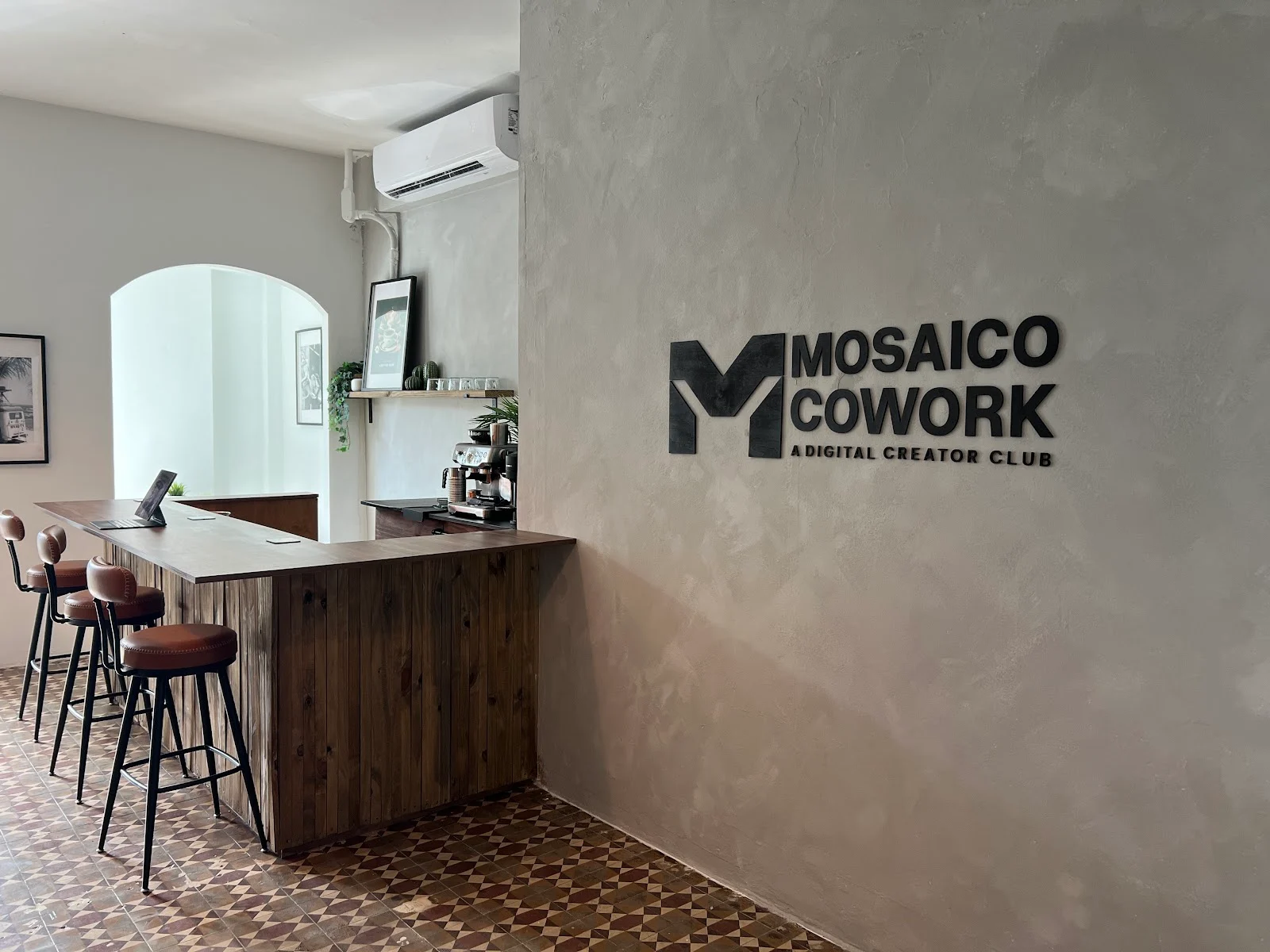 Google owner photo. Attribution: Mosaico Cowork (https://maps.google.com/maps/contrib/115743314007696173891)