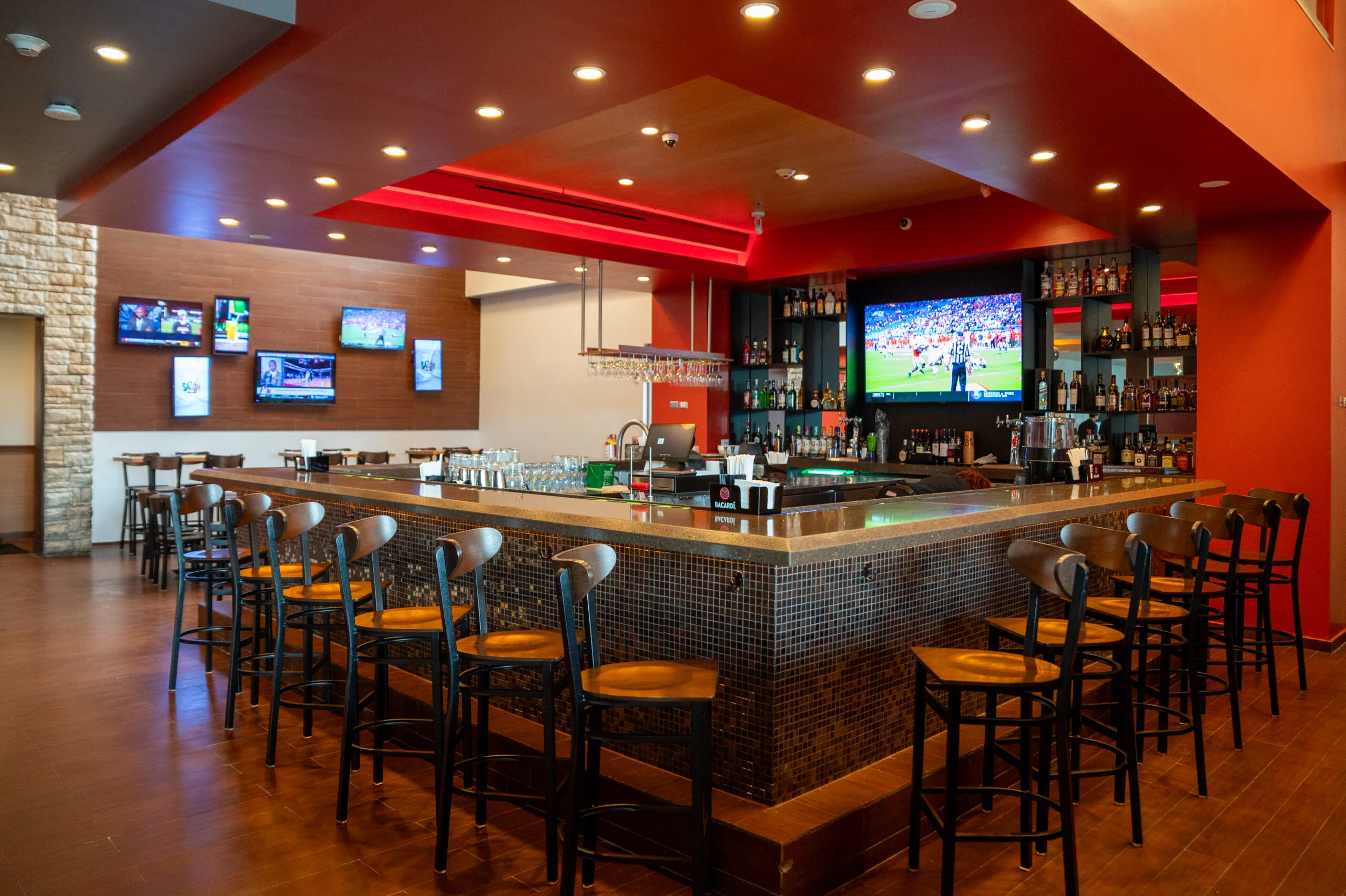 restaurante-sazon-cocina-criolla-abre-sus-puertas-en-bayamon