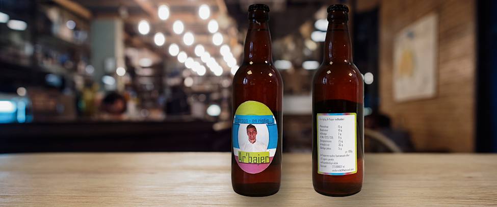 To flasker med cv-etiketter