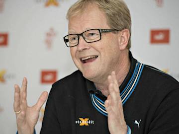 Ulrik Wilbek, der er ved at forklare noget