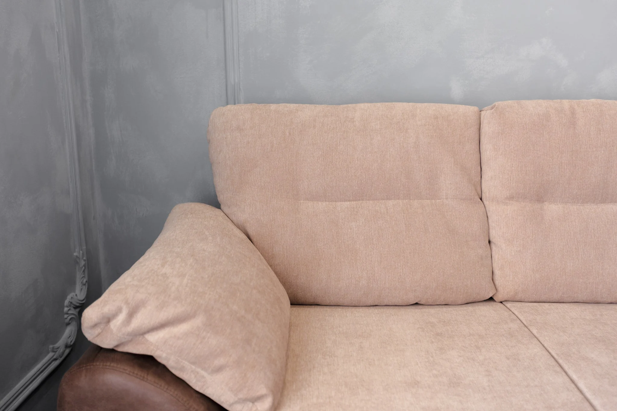 How to Get Stains Out of Upholstery Clorox®