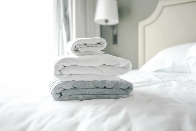 How to Use Bleach to Keep Towels and Sheets White