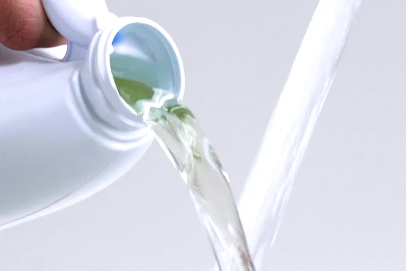 How to Sanitize Dishes and Lunchboxes with Bleach Clorox®