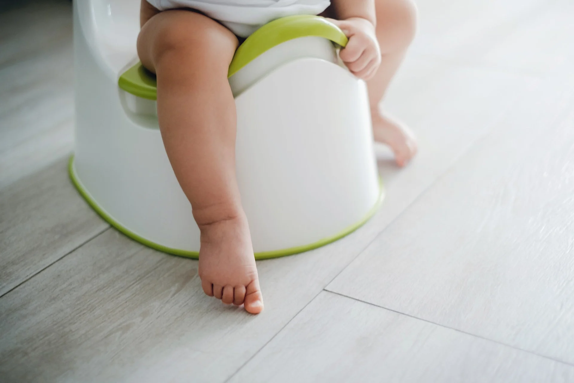 How to Clean a Potty Chair and Seat Clorox®