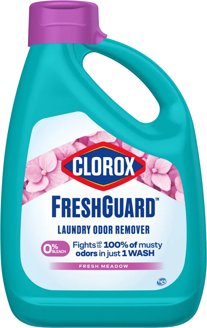 Una botella de color verde azulado de FreshGuard, eliminador de olores para la ropa con aroma a prado fresco.