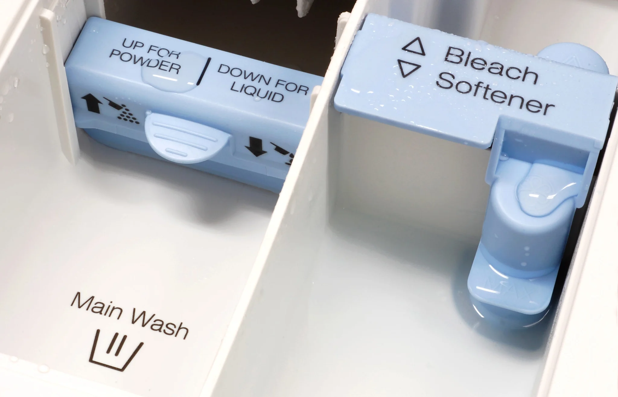 How Does the Bleach Dispenser in Your Washing Machine Work? Clorox®