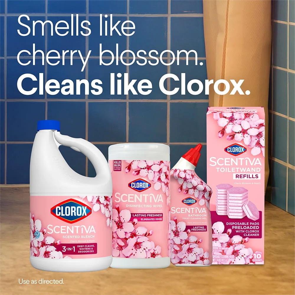 La línea de productos Scentiva con aroma a flor de cerezo y las palabras Huele a flor de cerezo, limpia como Clorox