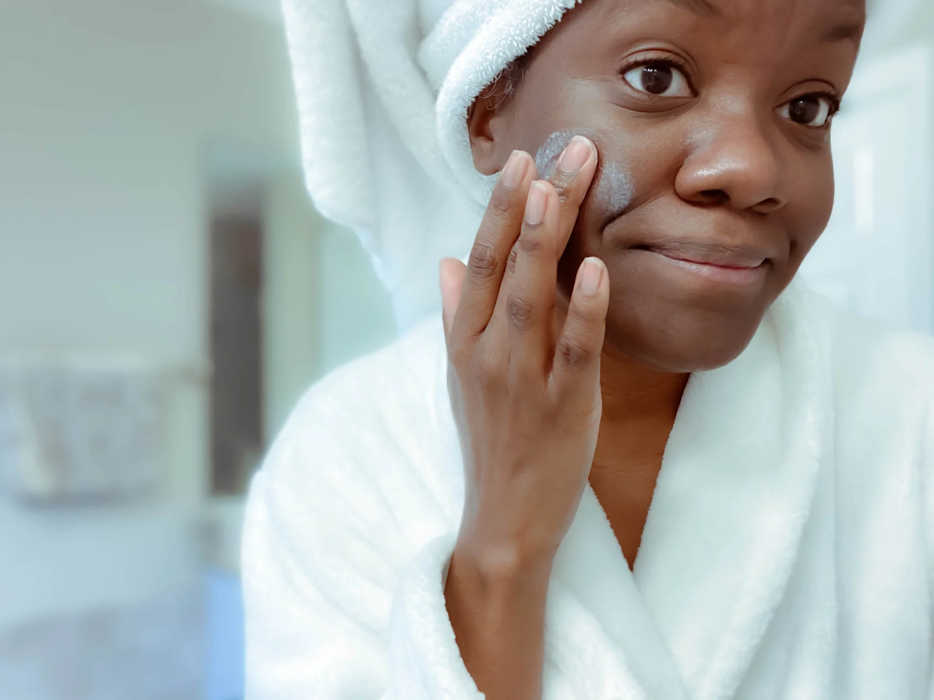 How to Get Makeup Out of White Towels Clorox®