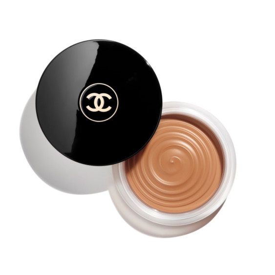 Chanel - Beiges Crème Belle Ensoleillée Glow Bronzing Cream in 390-Soleil Tan Universel | Story + Rain