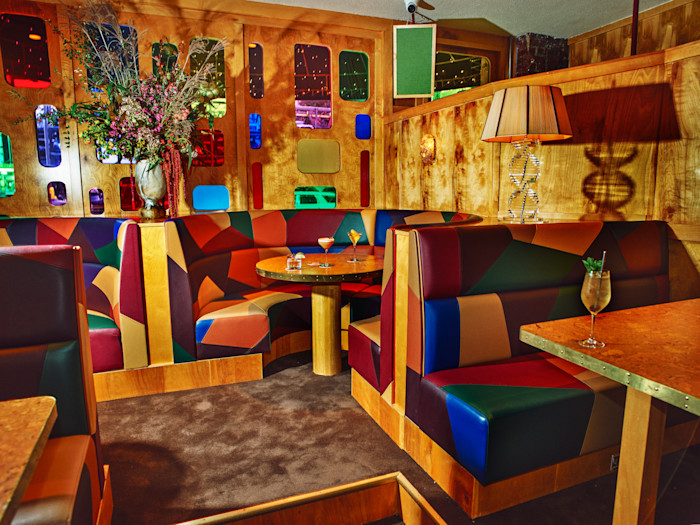 A Very Fall-Winter Dinner and Decor