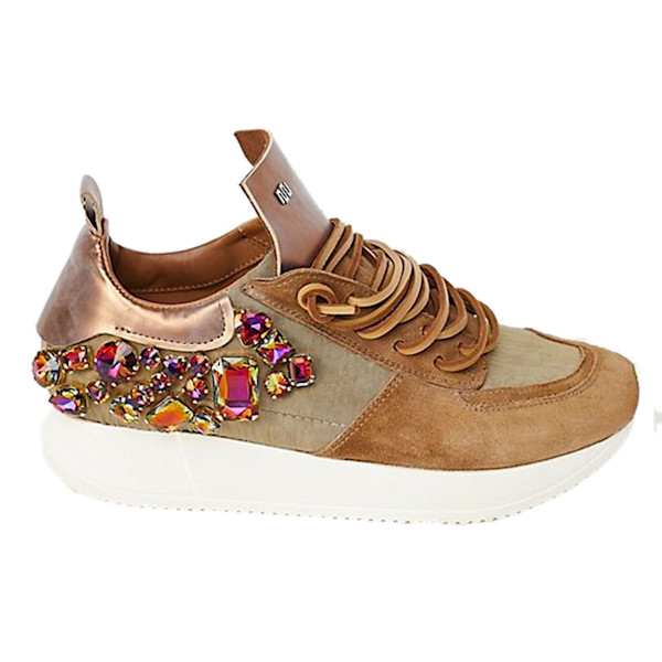 Free top people sneakers