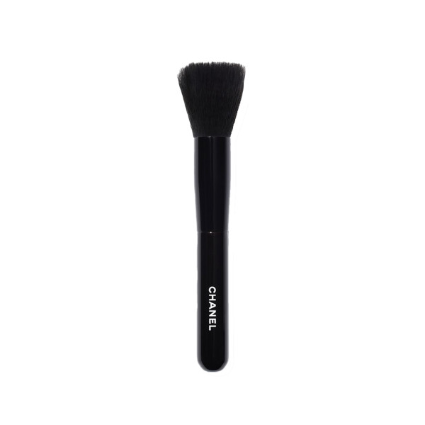 Chanel no 102 les pinceaux de chanel foundation blending brush