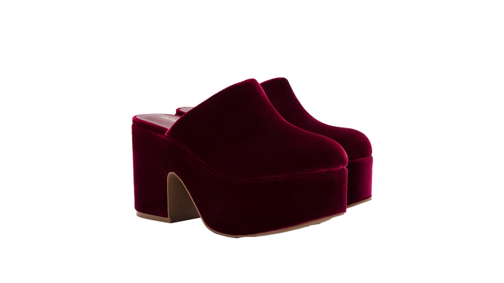 Velvet clogs top