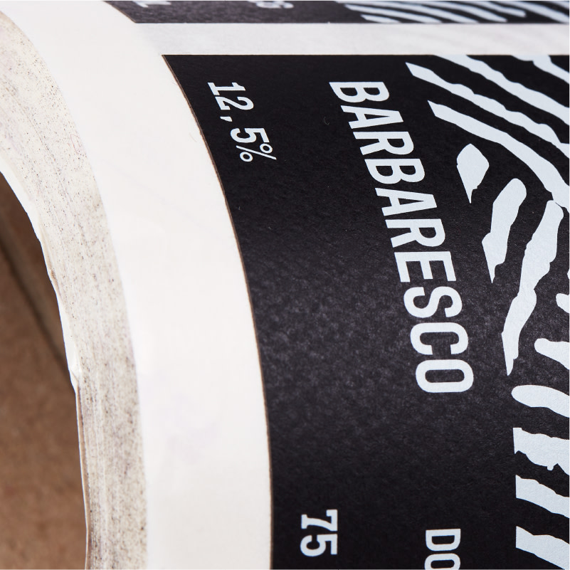 EF_boxinfo_stickers_material_Black Pulp-Dyed Paper_1