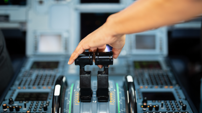 R1 aeroplane controls