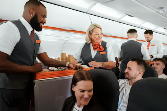 R1 easyJet its a team effort