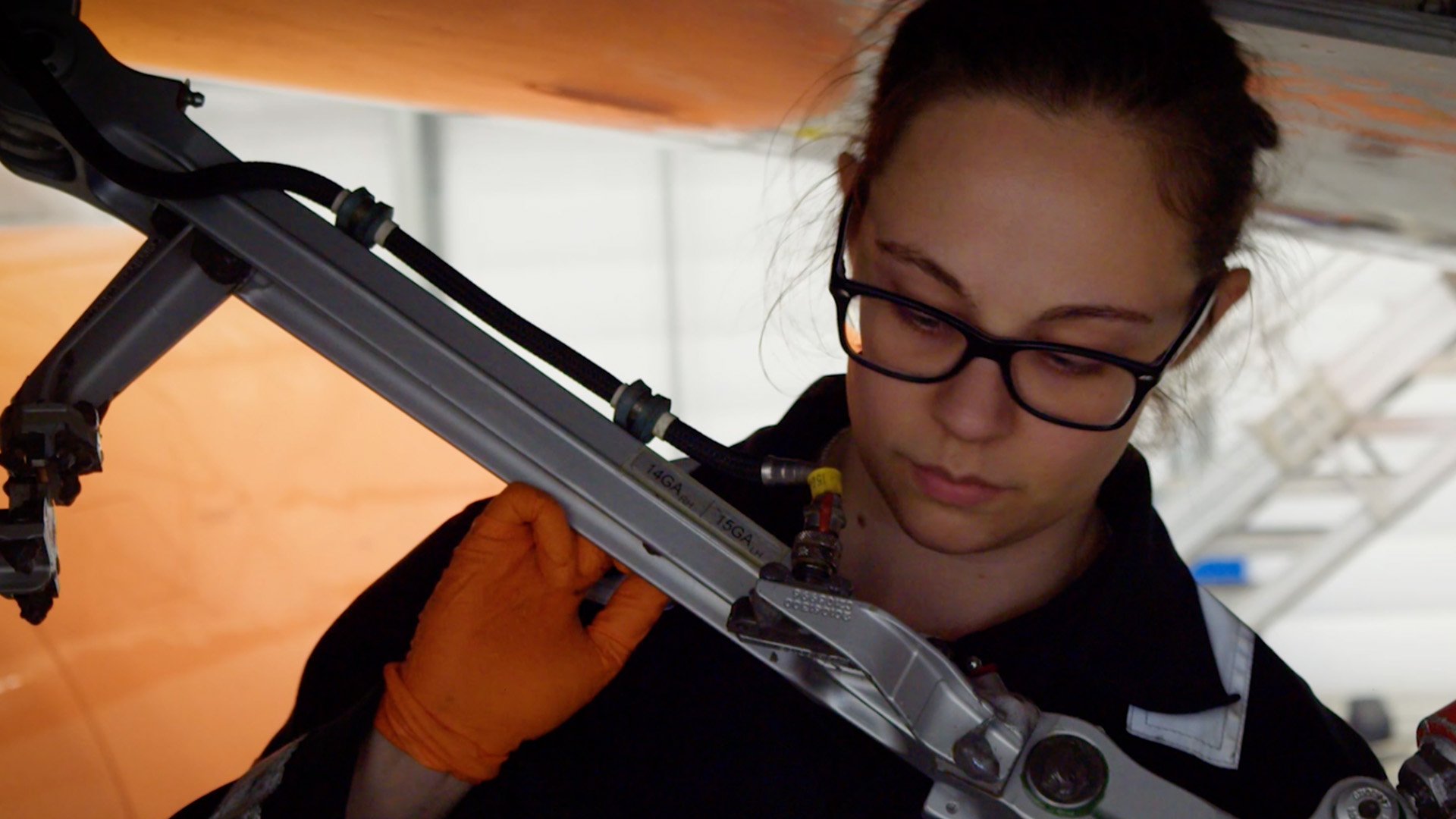 Chloe Walsham easyJet mechanic v2