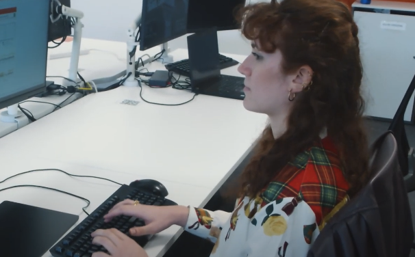 Elena data analyst G2 cover