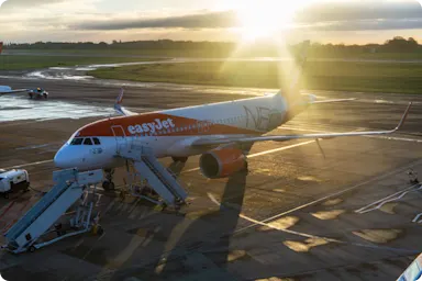 easyJet Apprenticeships | easyJet Careers