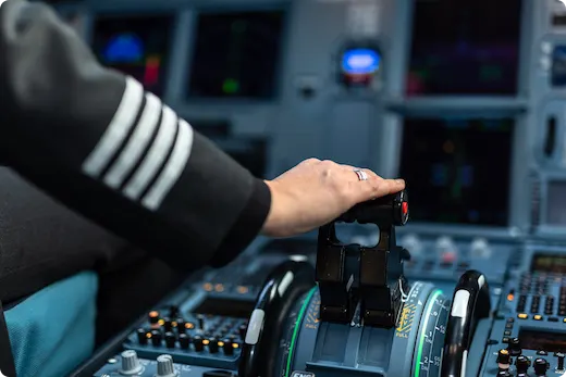 easyJet become a pilot choosing training course