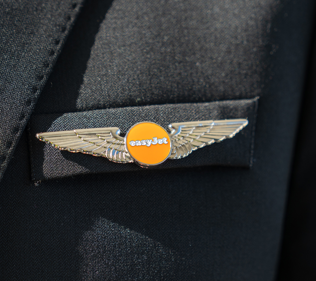UNIFORMS Gatwick Pilot wings