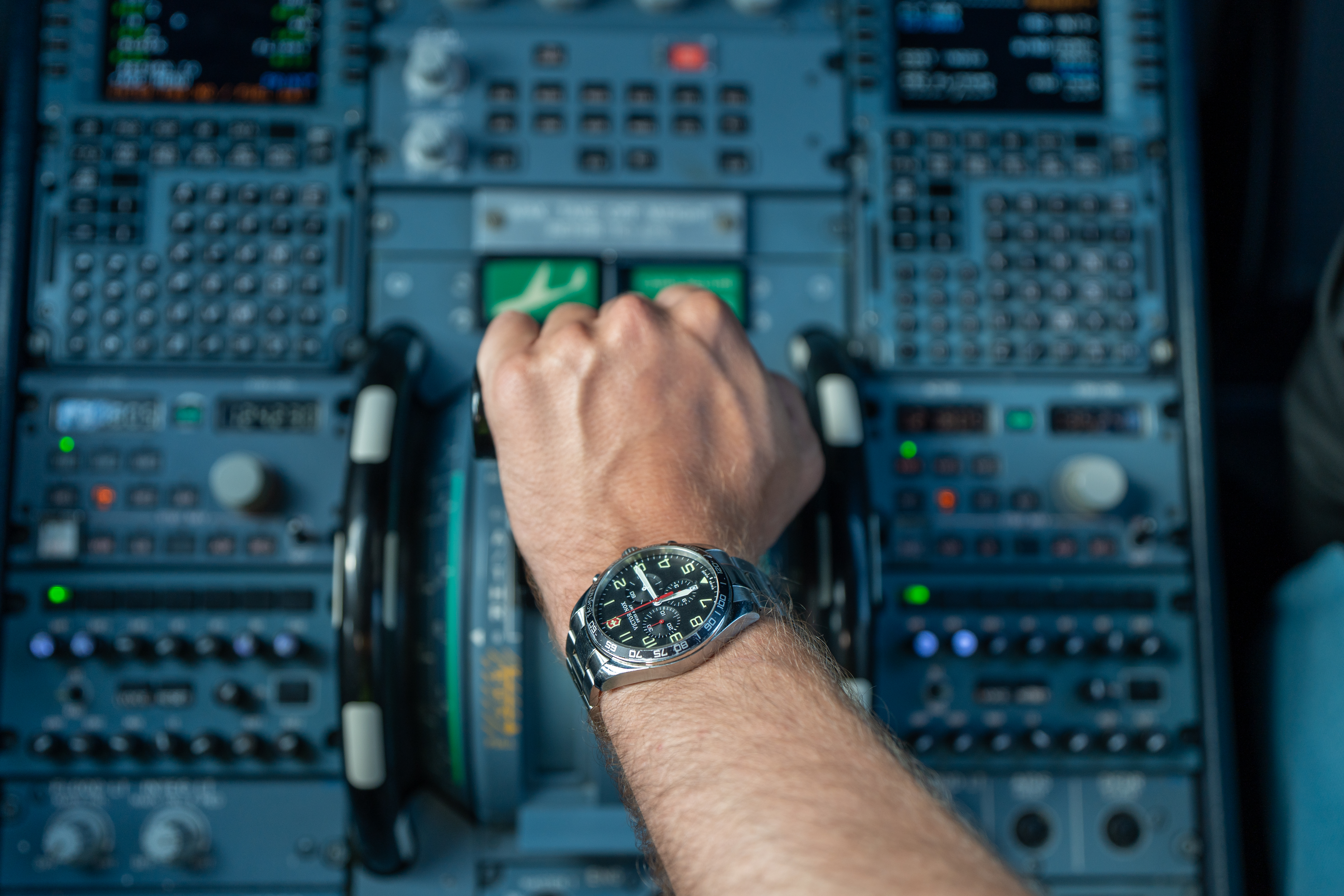 easyJet pilots training development