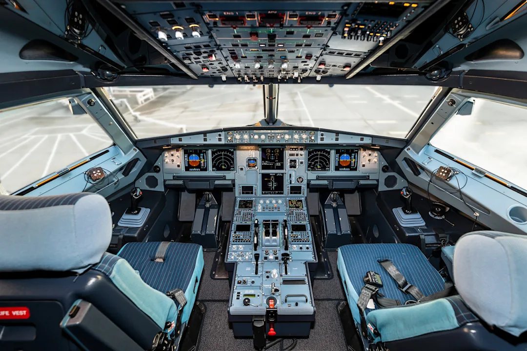 Become a Pilot | easyJet Careers