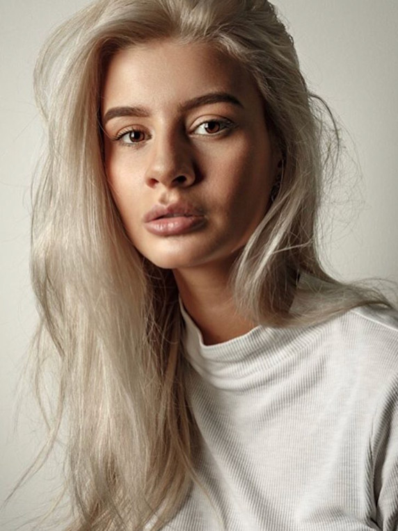 Corinna Bratt Corinna Bratt