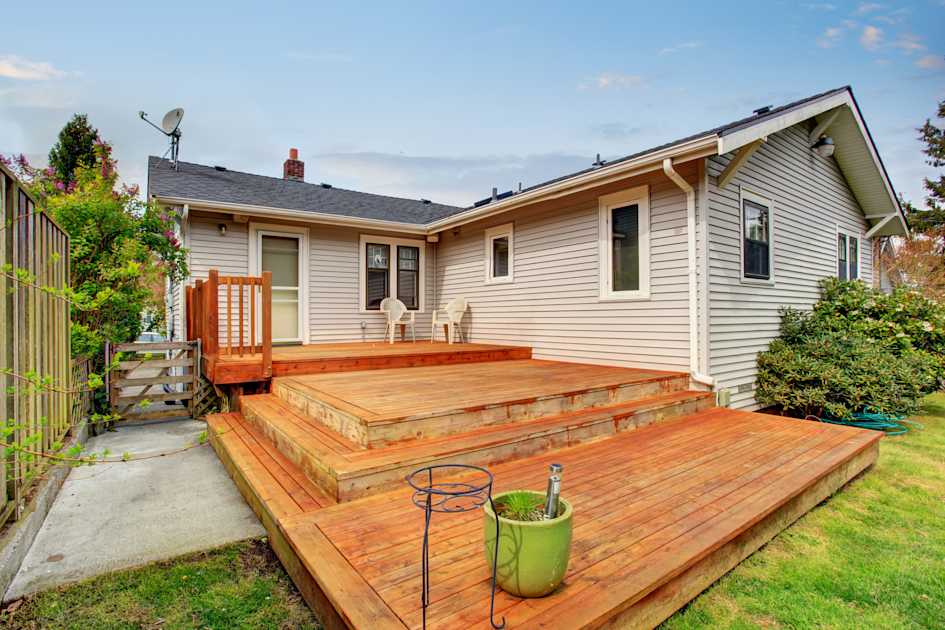 Creative Floating Deck Ideas for Your Outdoor Space