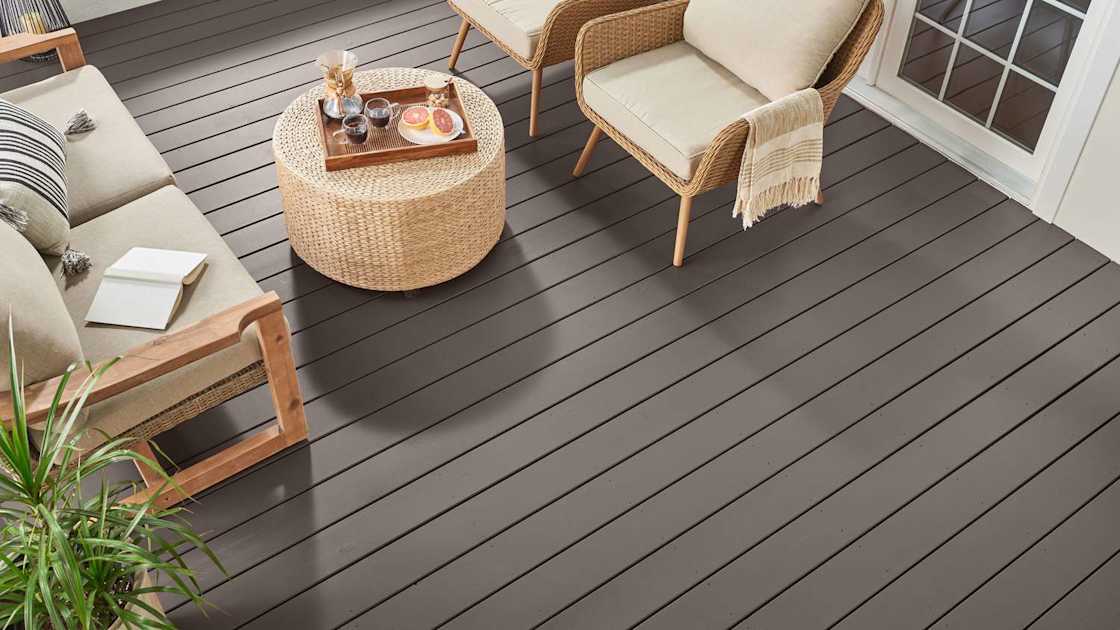 Discover the Best Deck Stain Colors for Your Outdoor Space
