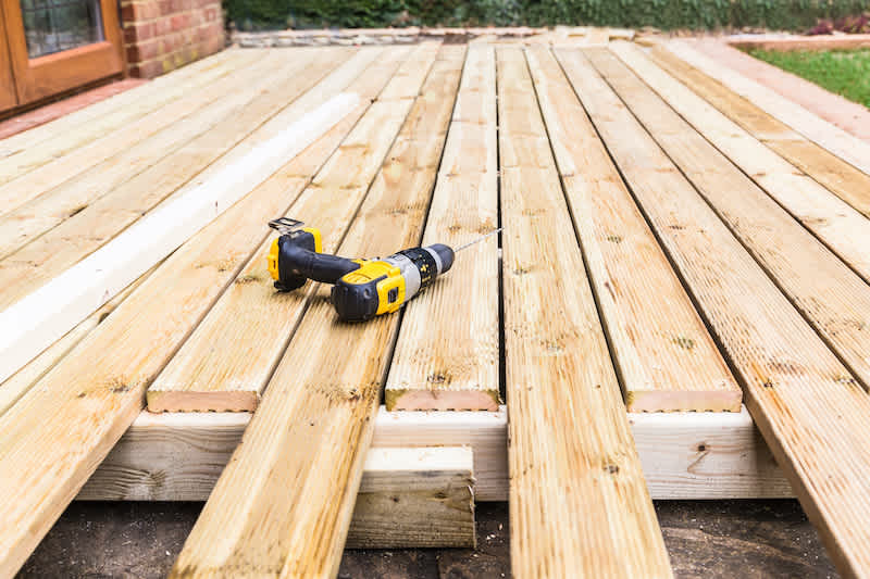Should You Repair or Replace a Deck in Columbus?
