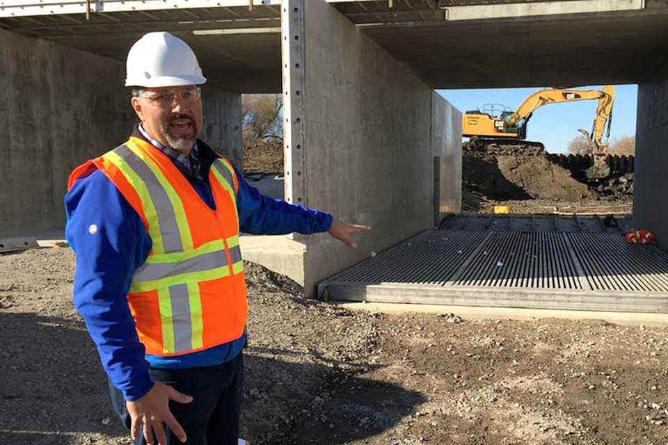 Water Ridge Worker A Day at Work: Water Resource Engineer | Your Hot Job