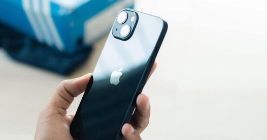  Apple iPhone 13, 128GB, Starlight - Unlocked (Renewed) : Cell  Phones & Accessories