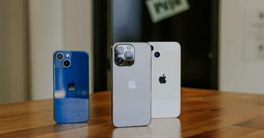 Apple iPhone 13 Mini Rose, Bleu, Minuit, Lumière stellaire et