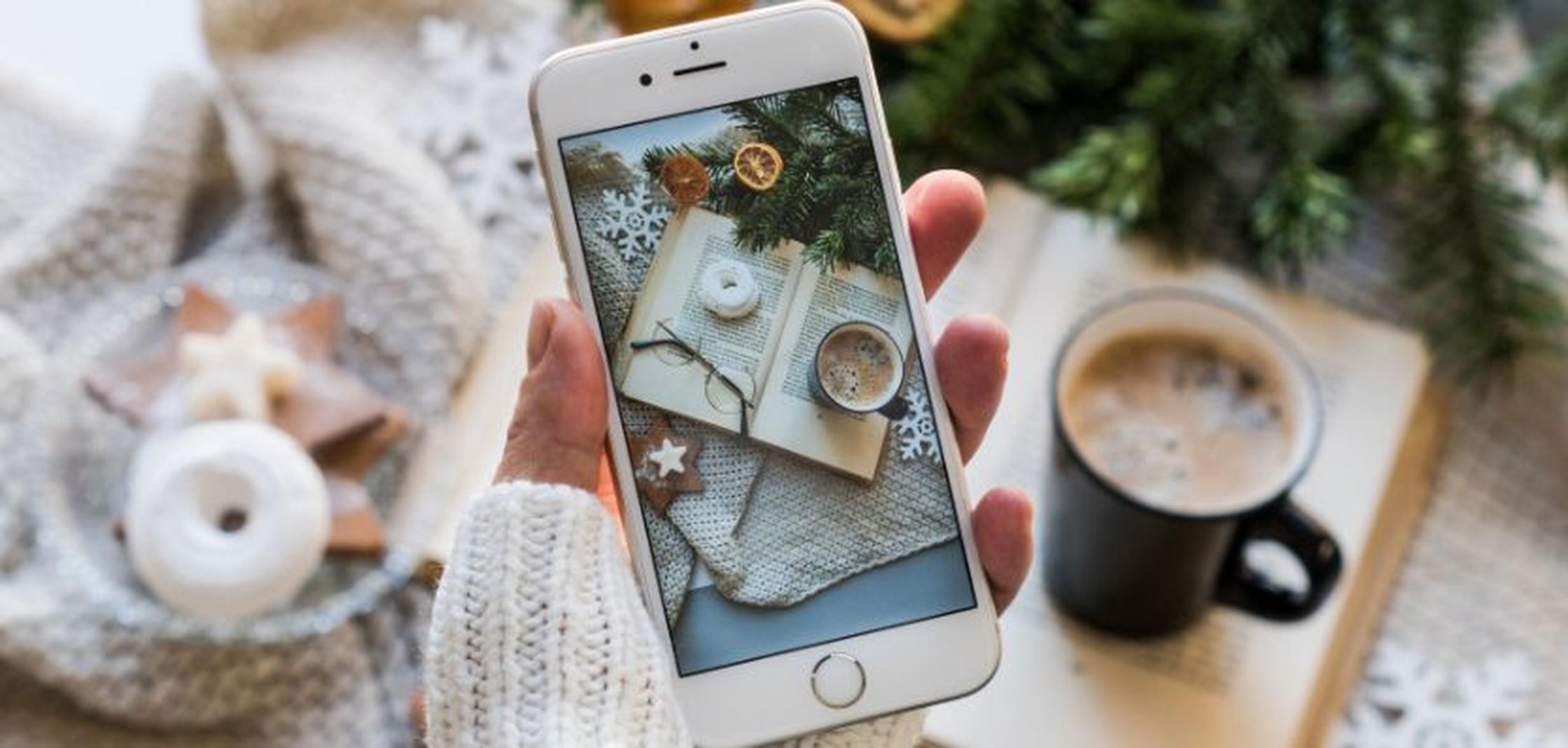 Smartphone as a Christmas gift for mum