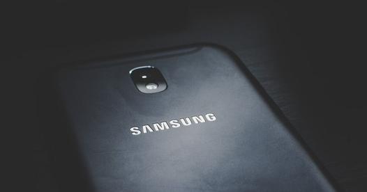 Samsung Galaxy A40 Dual Camera Smartphone For Less Than £250