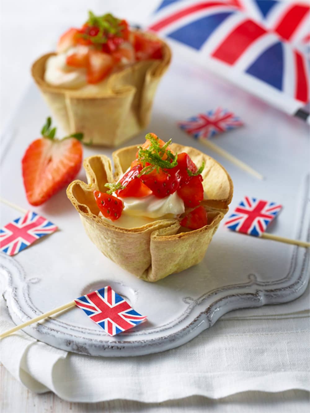 Easy Sweet Tortilla Cups Snack Recipe | Deli Kitchen