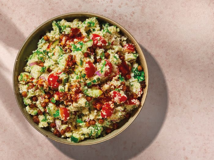 Cauliflower Salad with Roasted Chickpeas​
