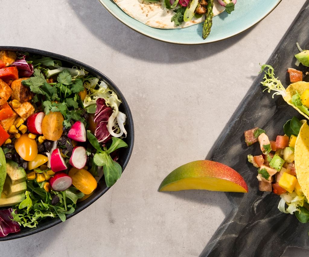 tacobowl-med-halloumi-knas-og-dip