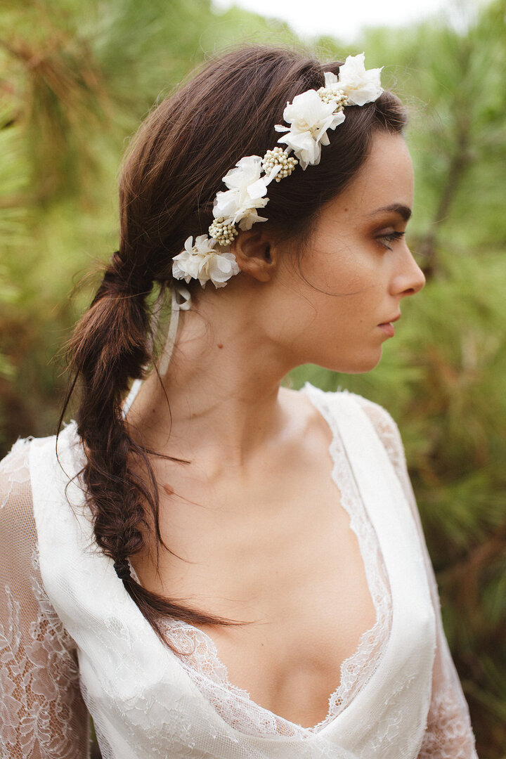 Une coiffure pour filles de cortège : le chignon enfant