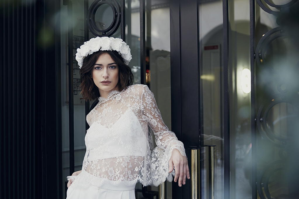 Couronne de fleurs pour mariée stylée : les plus belles idées pour